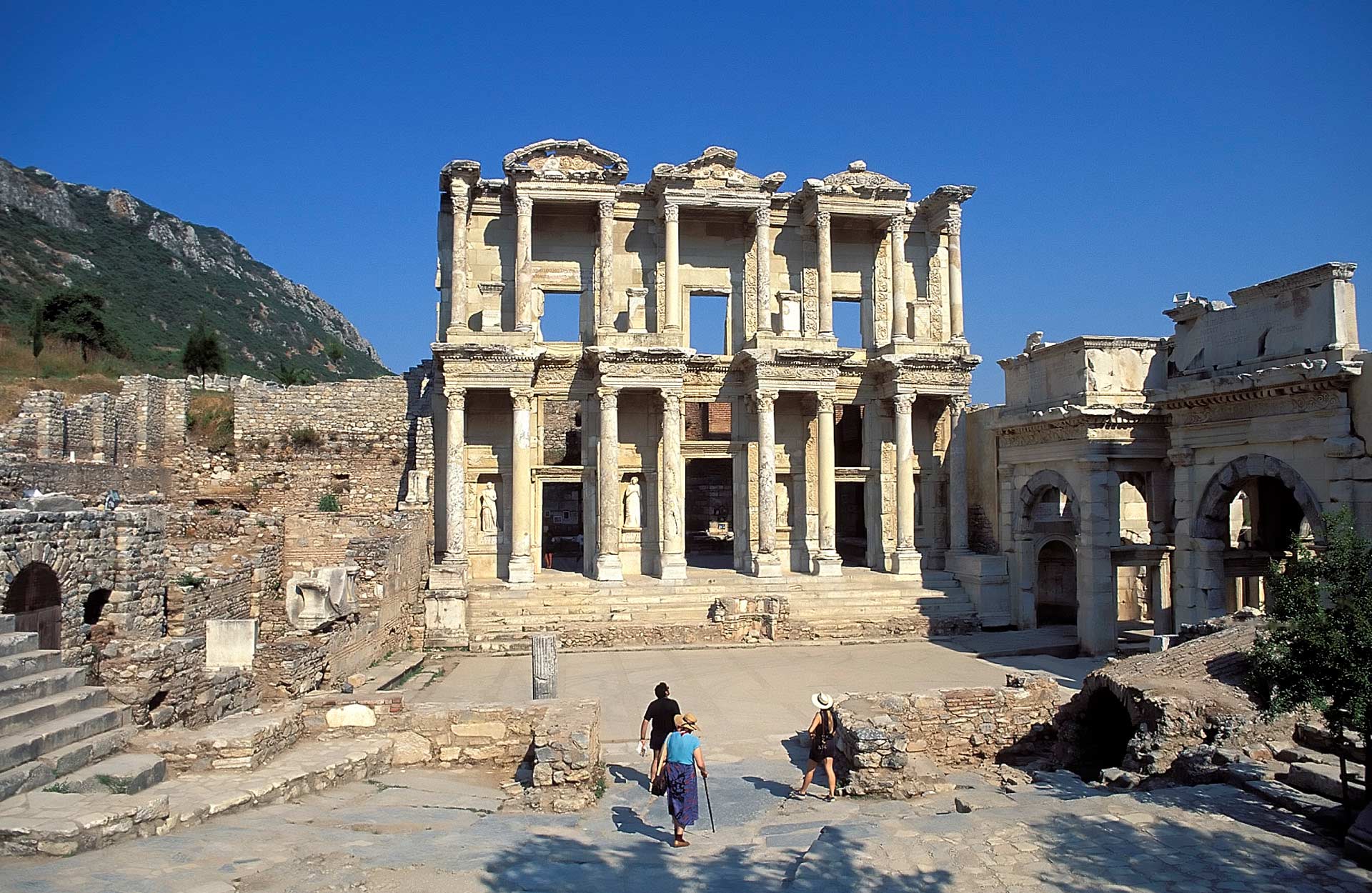 Celsus Library & Mazeus and Mithridates Gate, Ephesus, Izmir, Türkiye (Turkey)
